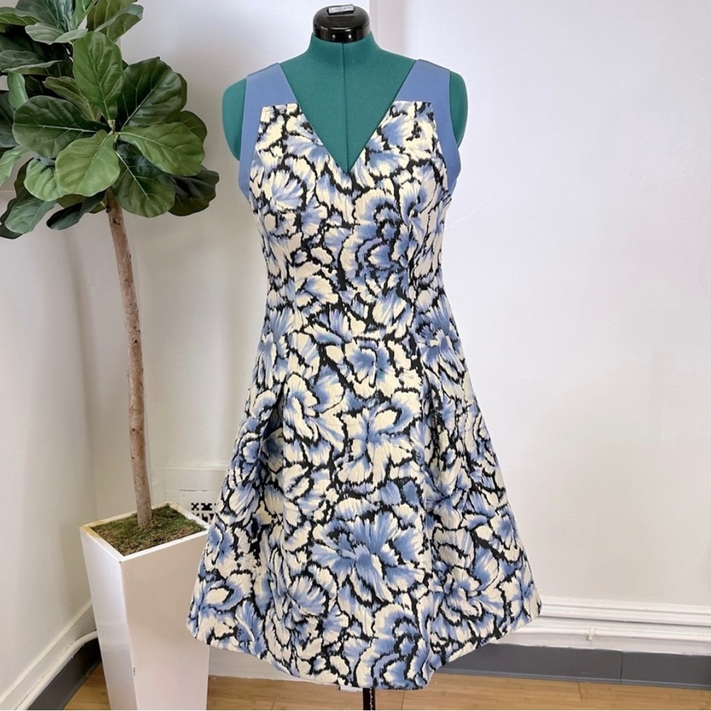 Carolina Herrera Sleeveless Feathered-Floral Dress Size 14